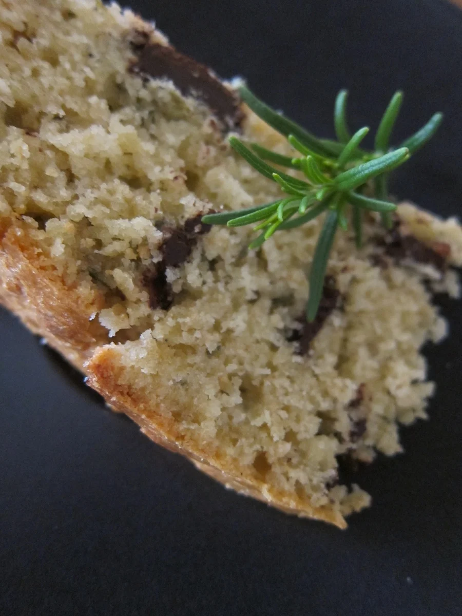 03 oliveoilcake.jpg