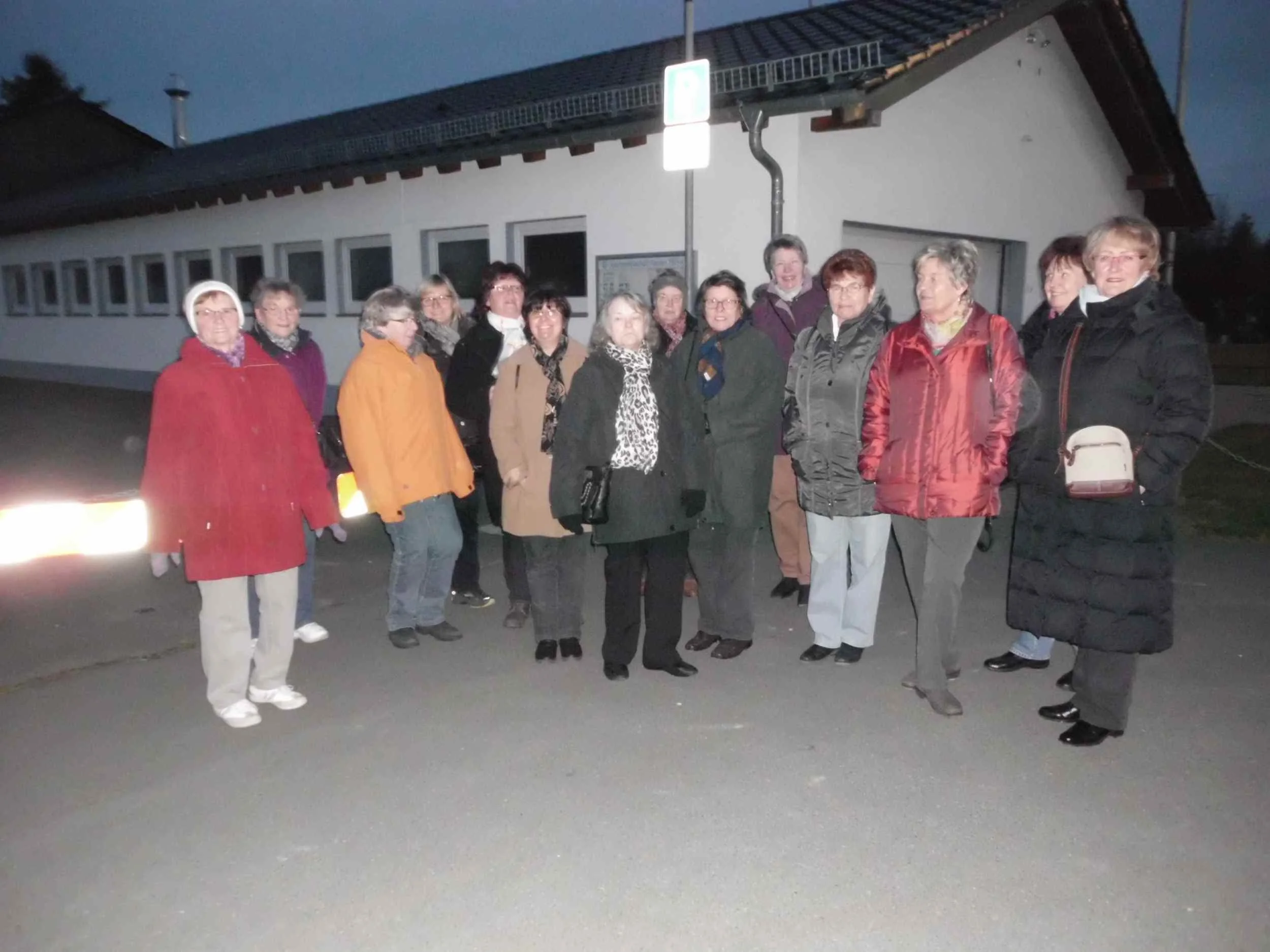 181.02.2014 - Winterspaziergang und Einkehr im Sportlertreff