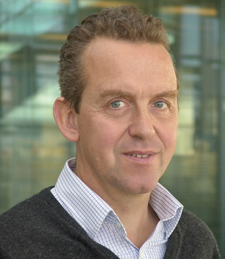 Dr. Peter Lammer