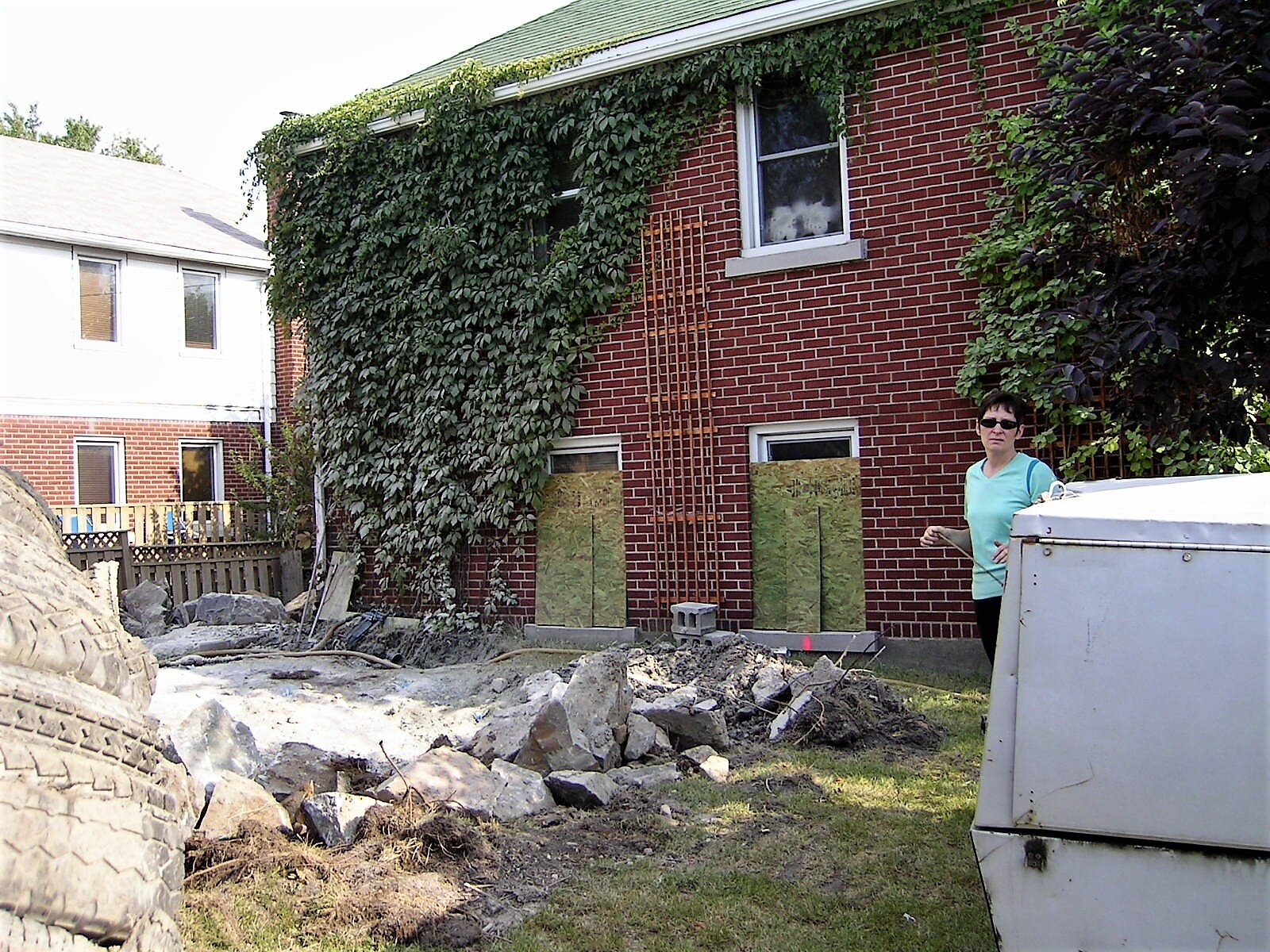 The shop sits on a rock outcrop. Serious blasting was required. 