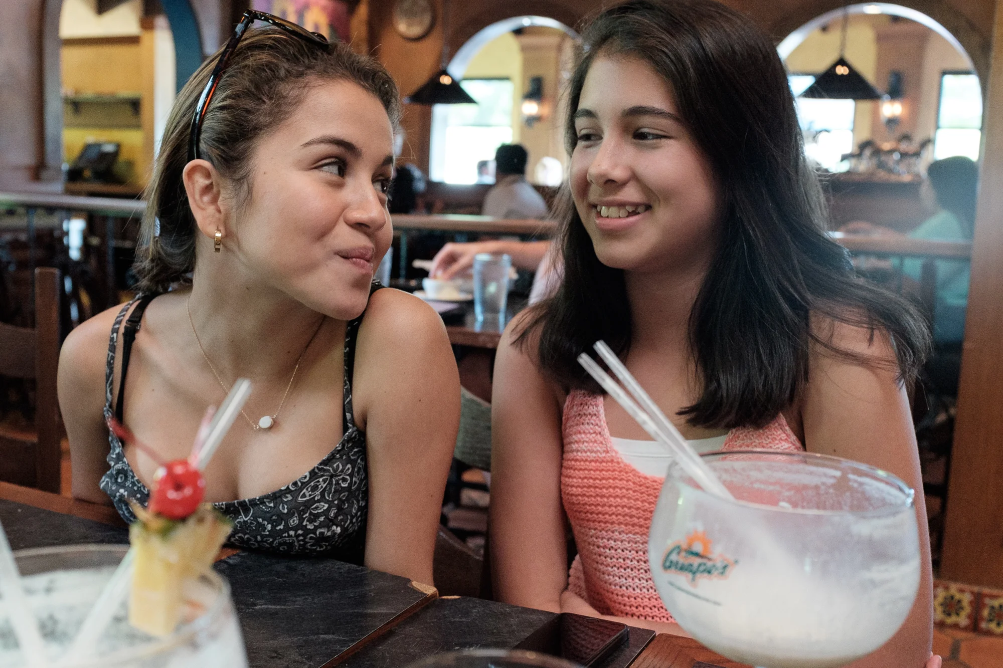 FamilyAtGuapos-26.jpg