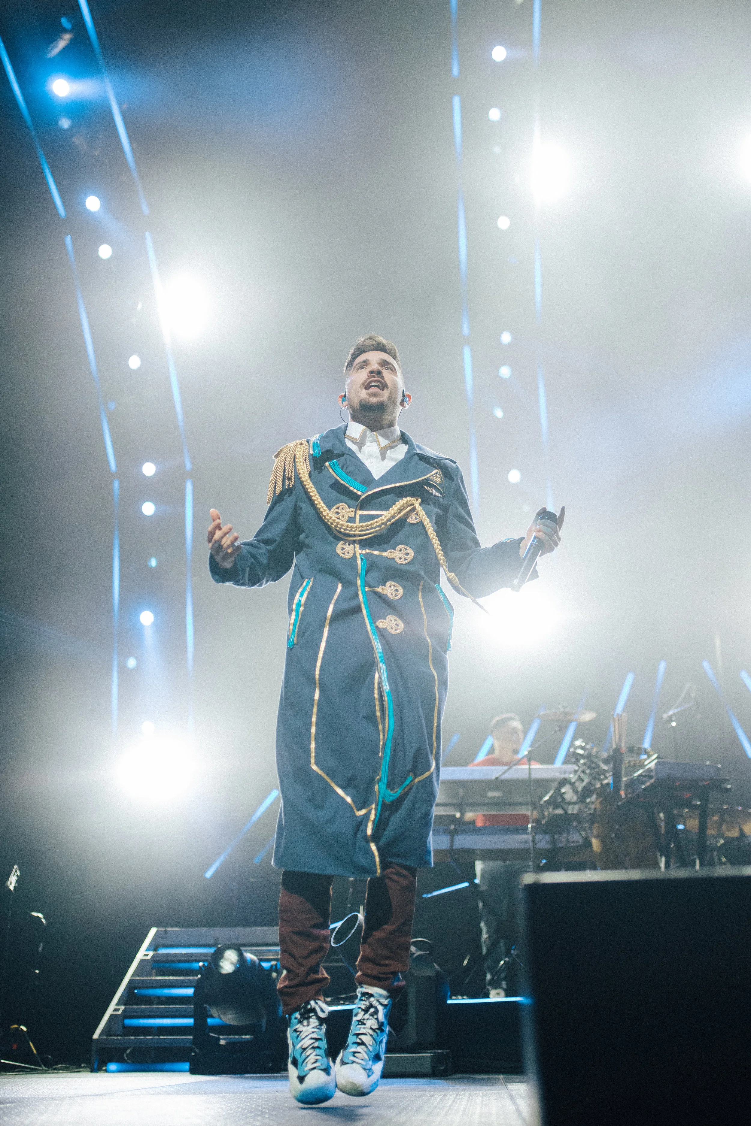 jonbellion-2.jpg
