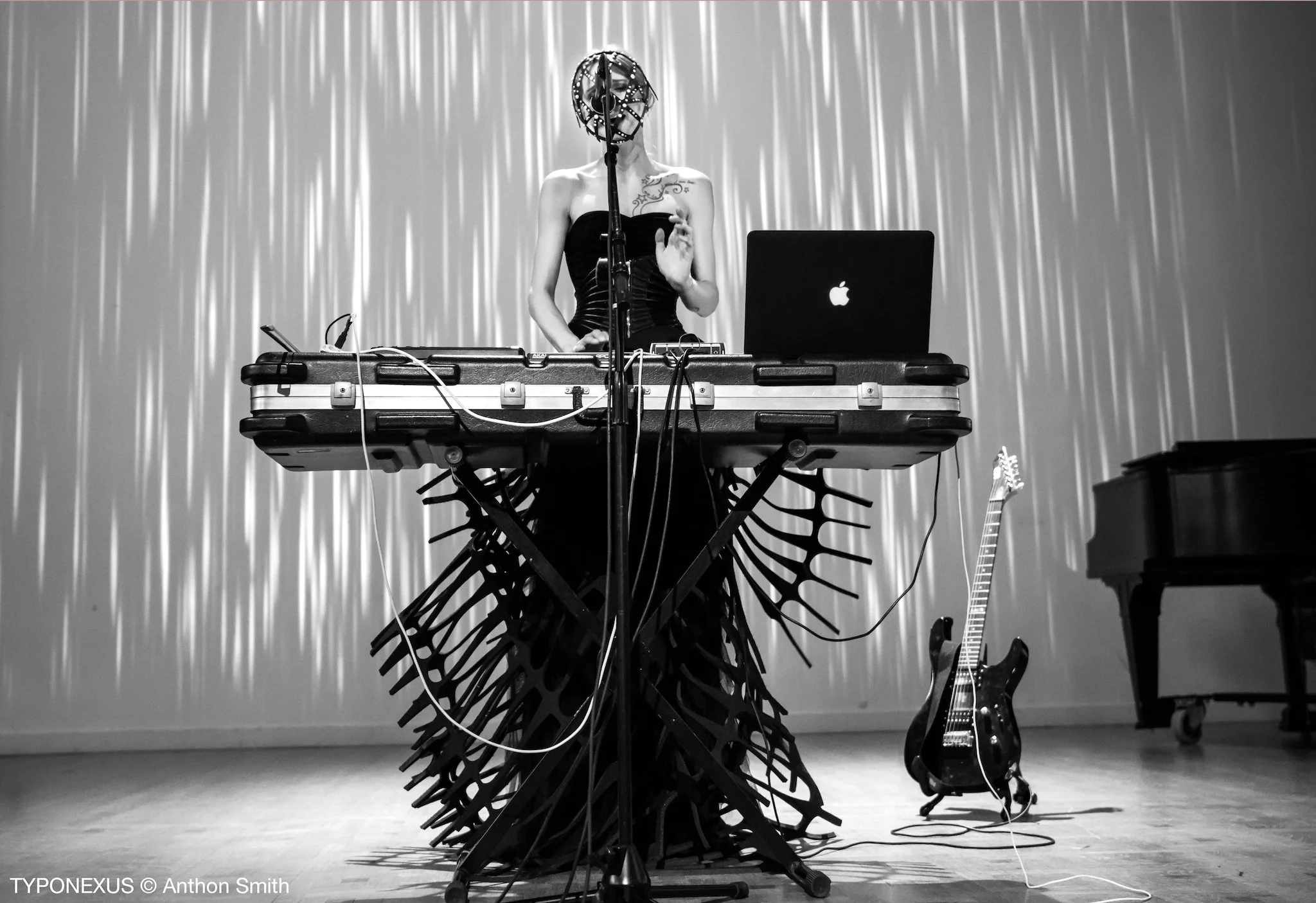 Roxanna-Walitzki-live-1.jpg