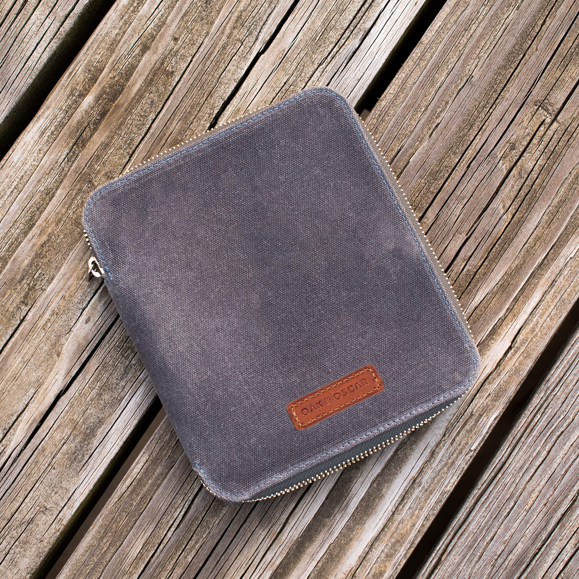 Canvas-Wallet_Outside-1.jpg