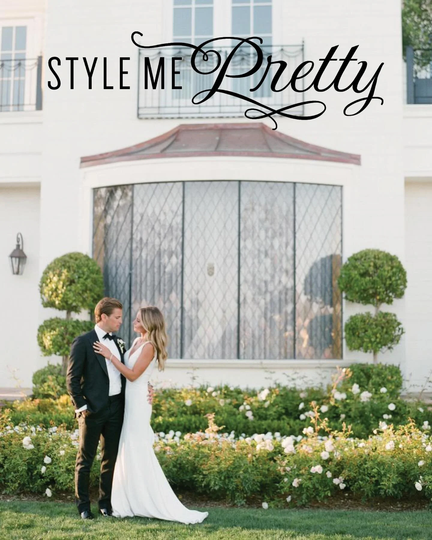 Caroline + Chris&rsquo; @rosewoodmiramarbeach wedding featured on Style Me Pretty. They hosted their intimate ceremony on the patio of their beachfront suite with family surrounding them, and enjoyed dinner following on the patio of The Revere Room.