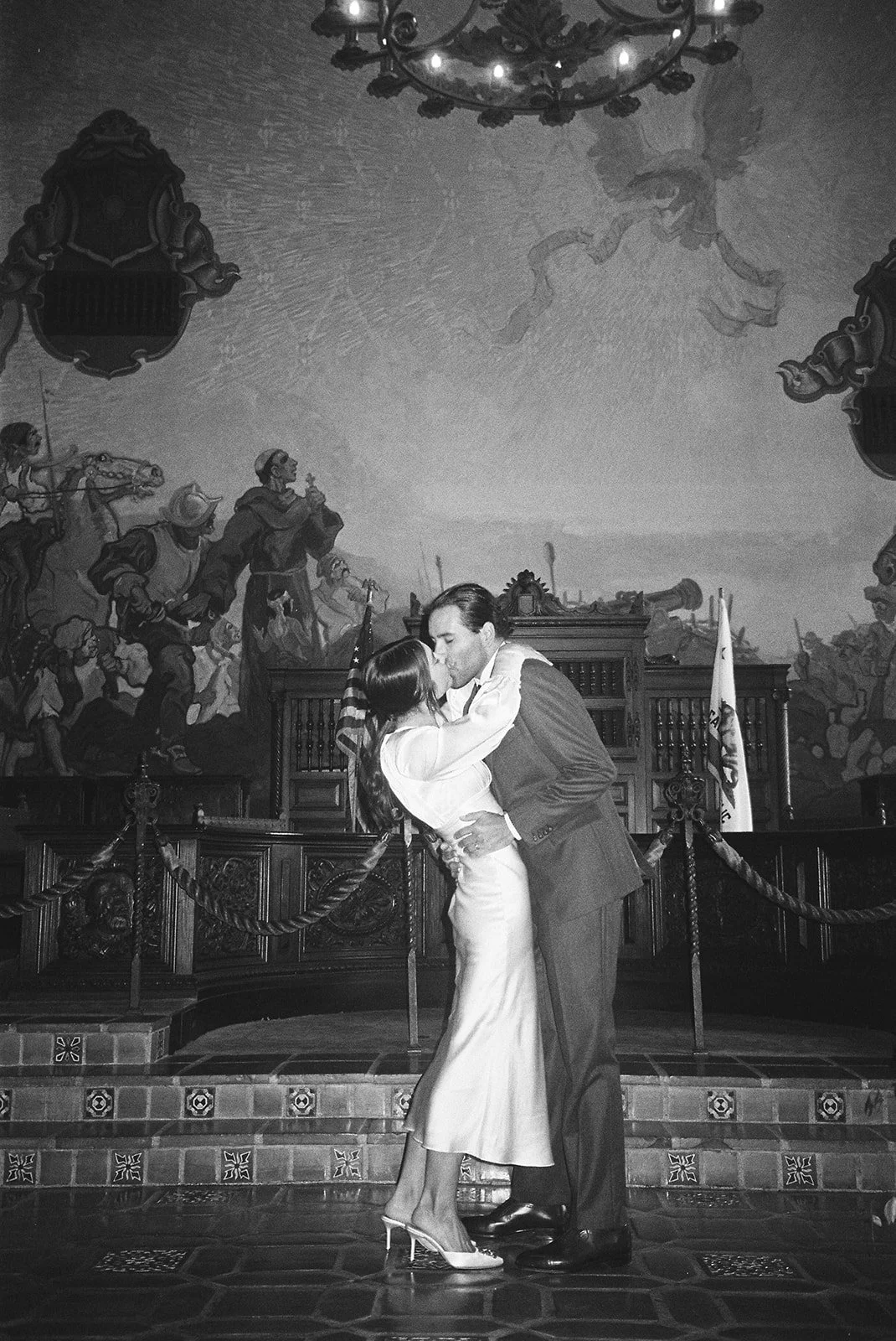 A SANTA BARBARA COURTHOUSE BELLS LOS ALAMOS ELOPEMENT HANNAH RICKY a-santa-barbara-courthouse-bells-los-alamos-elopement-hannah-ricky