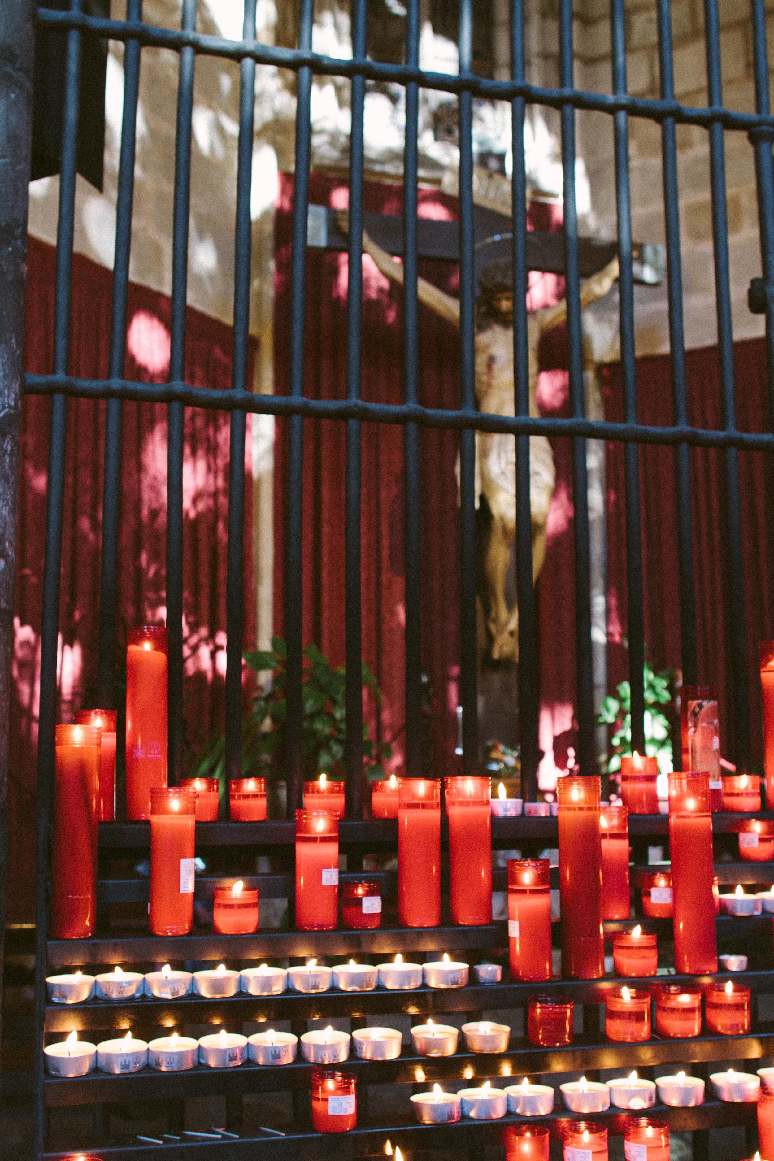 THE ETERNAL CHILD // SPAIN PART II // THE GOTHIC QUARTER Photo By Valerie Noell © 2013