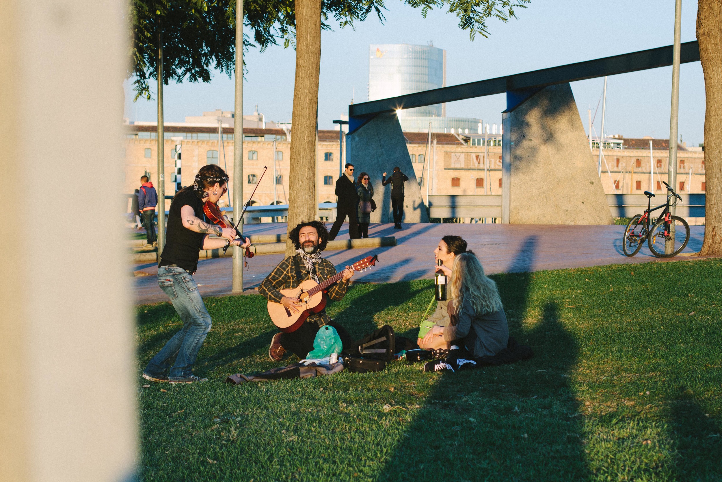 SPAIN PART IV // AN EVENING STROLL // THE ETERNAL CHILD / PHOTO BY © VALERIE NOELL