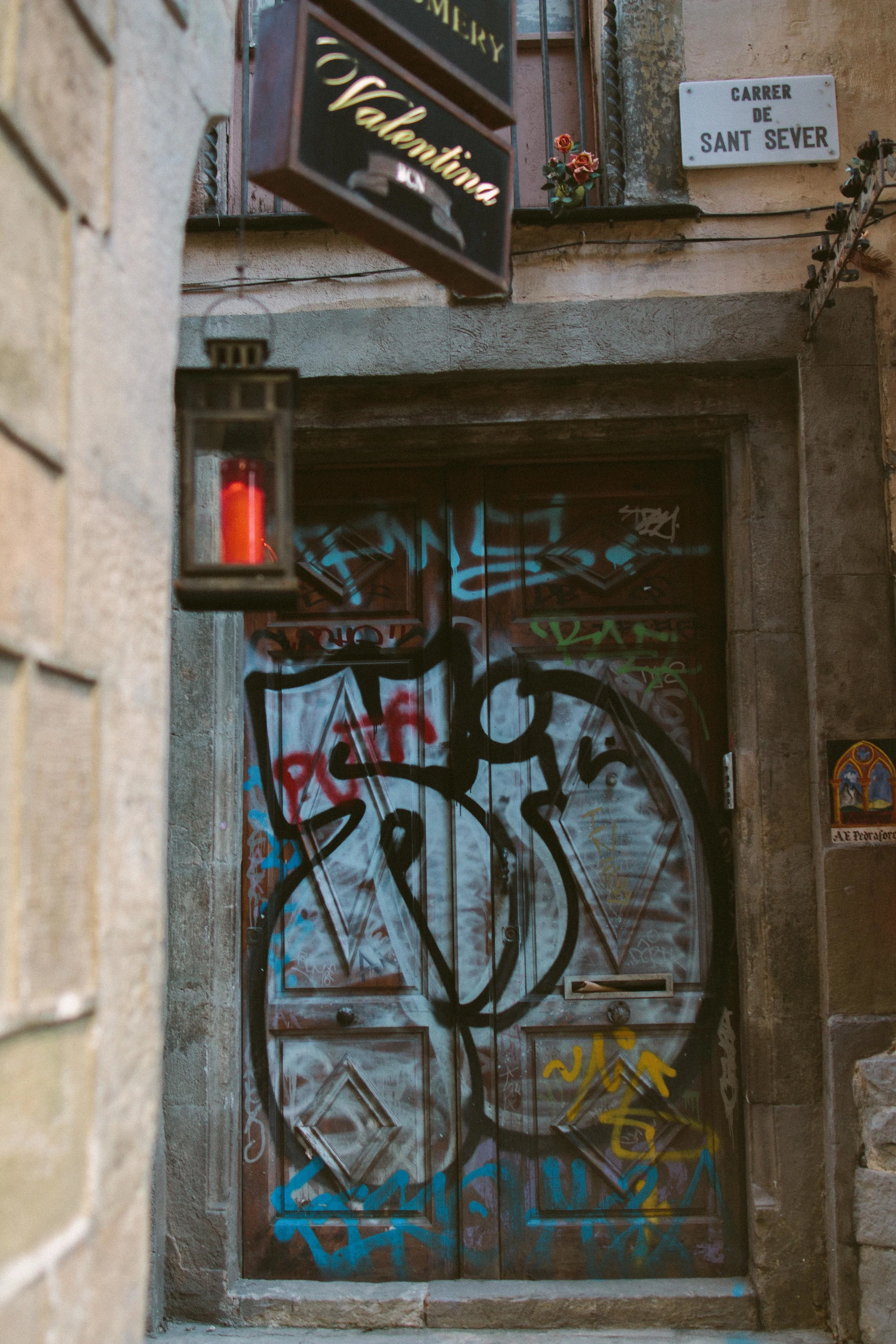 SPAIN PART IV // AN EVENING STROLL // THE ETERNAL CHILD / PHOTO BY © VALERIE NOELL