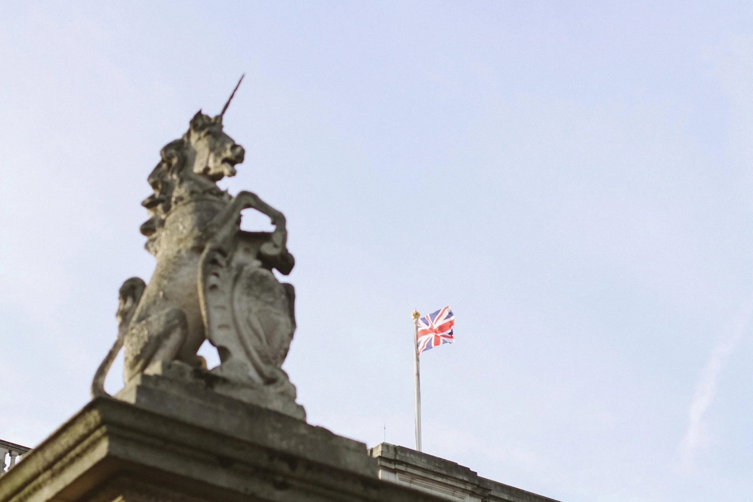 LONDON PART I // LET'S GO SEE THE SIGHTS // THE ETERNAL CHILD // VALERIE NOELL © 2013