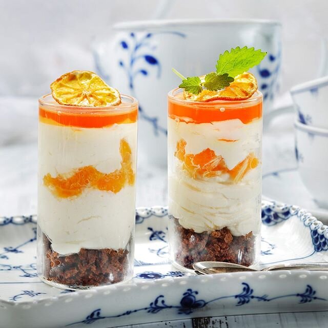 Orange cheesecake in glass - HAPPY EASTER🐥🐣 Made by Anita Bakker and photographed by Svein Brimi for magazine Hjemmet.

#bakeglede#baking#foodphotography#cookmagazine#onthetable#norwegianfood#feedfeed#foodstyling#_food_repost#foodisfuel#foodlove#fo