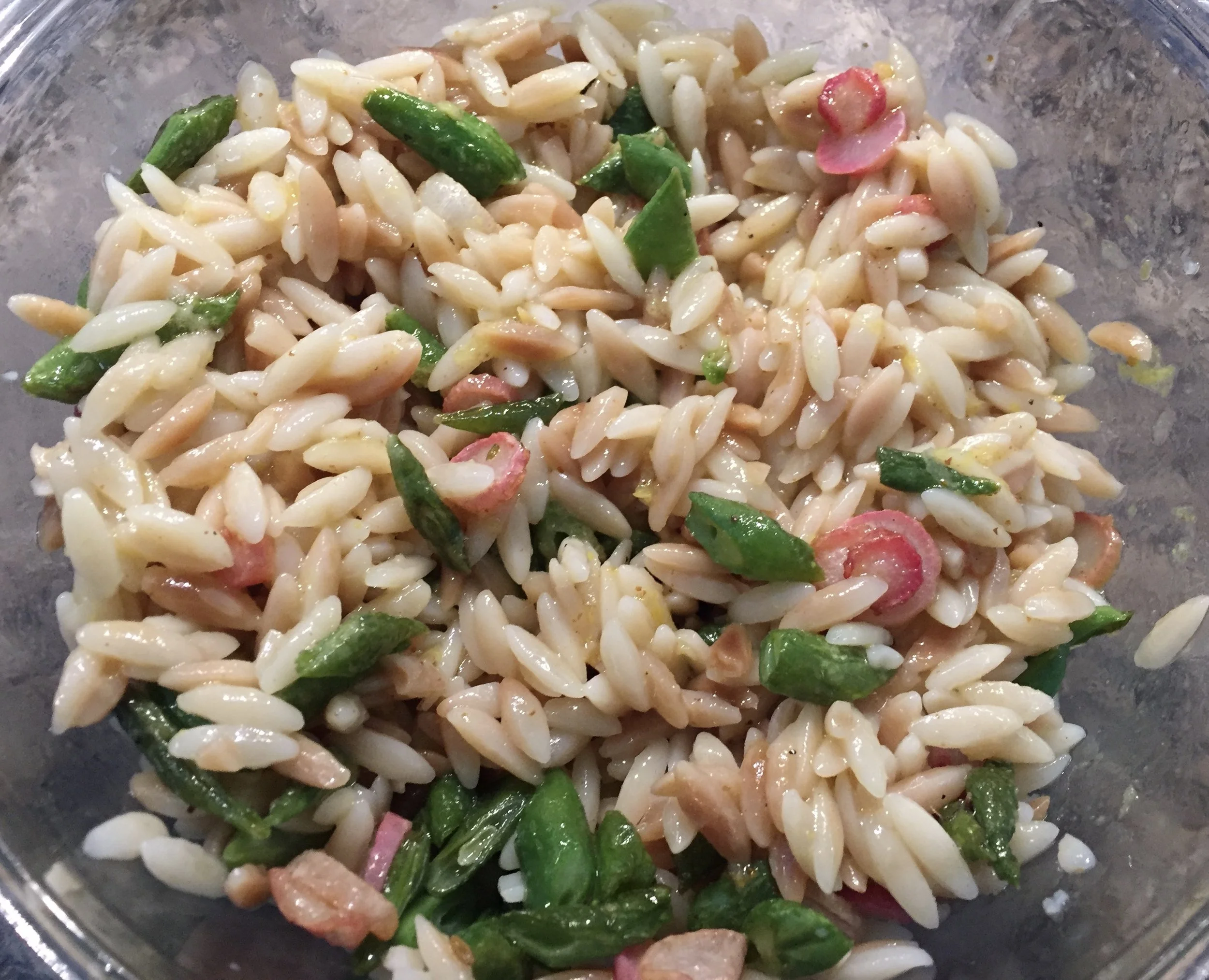 Toasted Orzo Salad with Beans and Radishes)