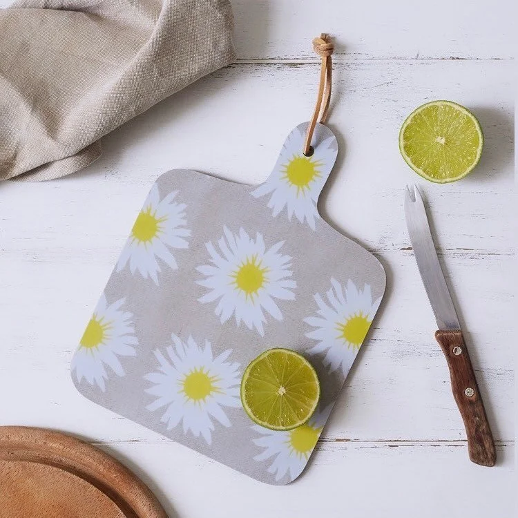 Spring is in the air and very very soon we&rsquo;ll be able to sit down with pals outside for picnics and wotnot. These chopping boards make the most perfect accompaniment for those bright days coming our way, small enough to fit in your rucksack or 