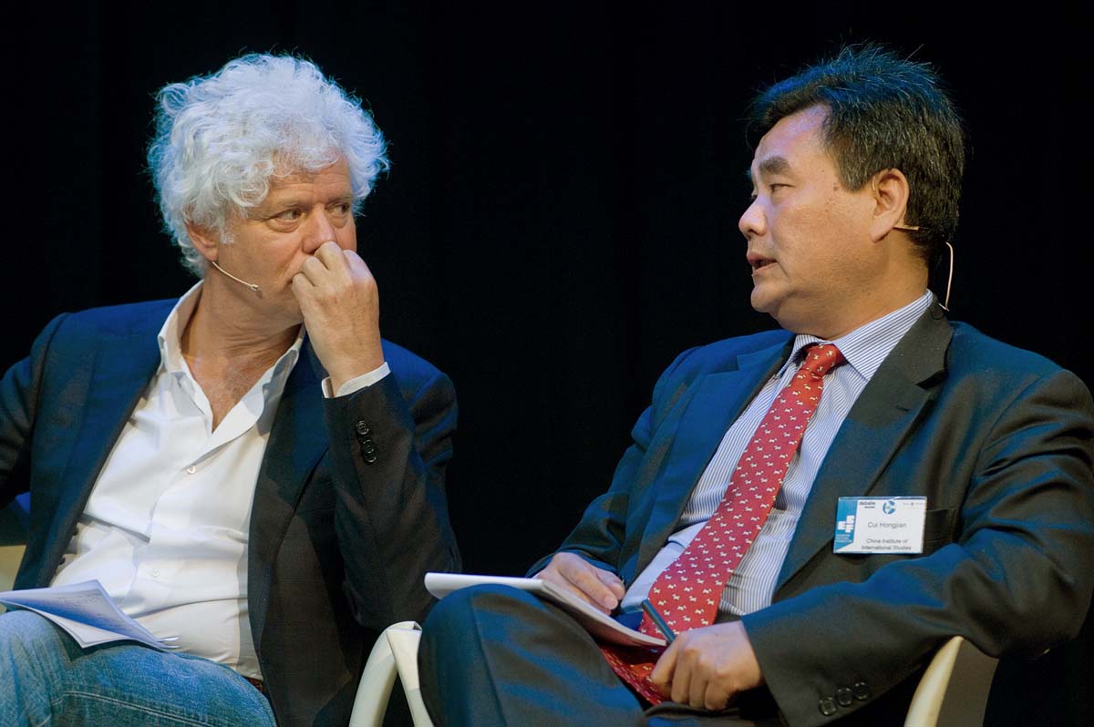 Paul Scheffer (The Netherlands) and Cui Hongjian (China).jpg