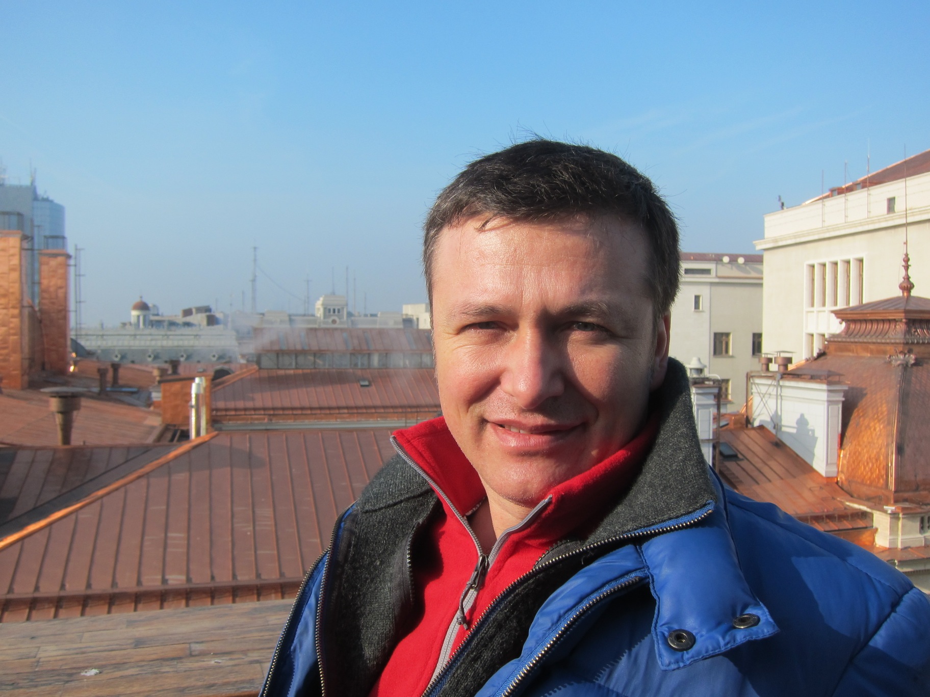 Cosmin Manolescu in central Bucharest ©Nicola Mullenger