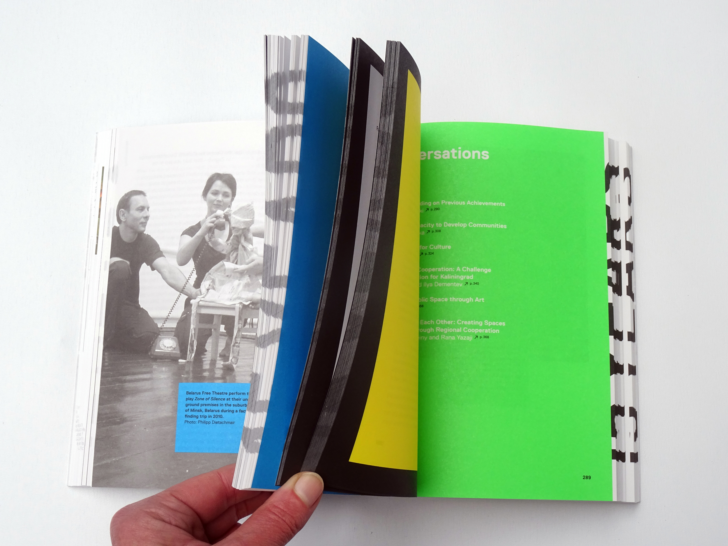 Read articles from the book Another Europe, published weekly on the dedicated Lab Another Europe - Samizdat . Design and photo by Gerlinde Schuller (The World as Flatland)