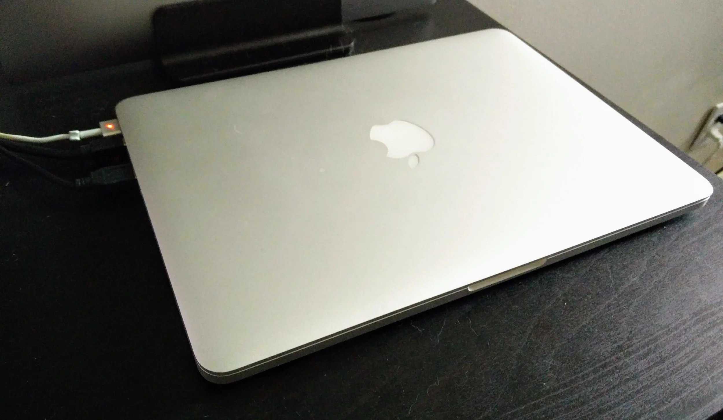 The MacBook ready for work with just a few plugs.