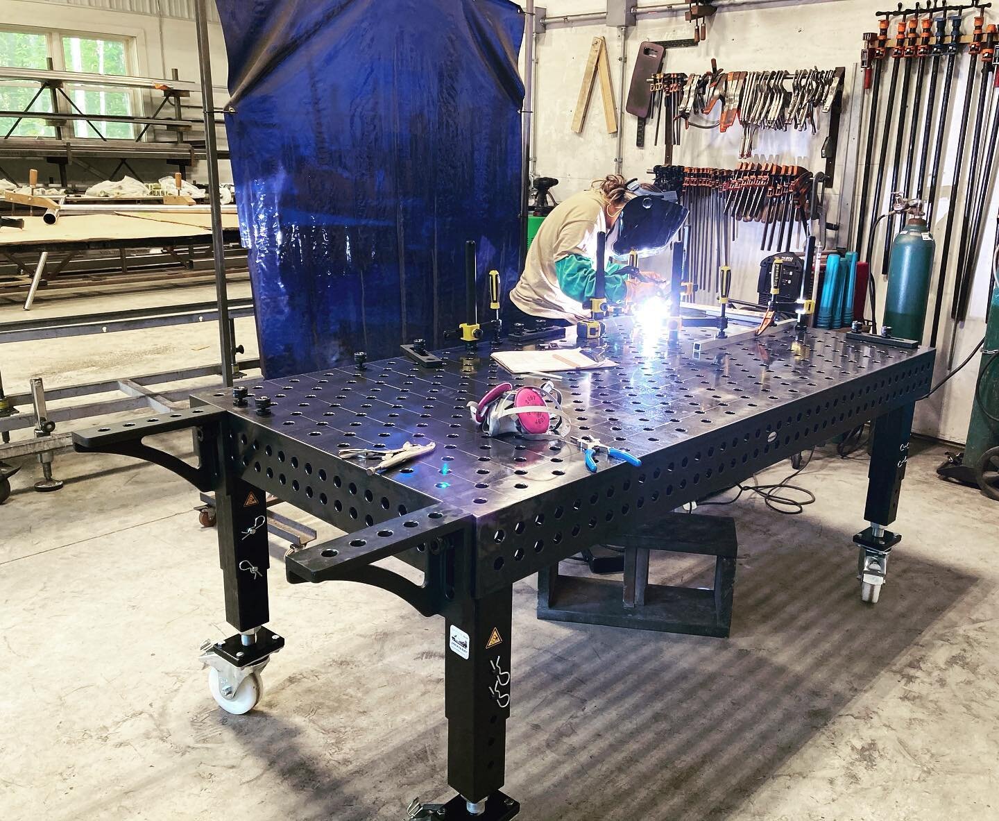 A few new additions to the DSO team! Jess Nomack was hired as a new welder a few weeks ago and now has the honor to break in one of our new Quantum welding tables! Let’s go!!