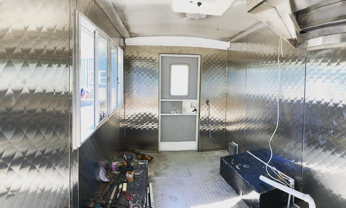 Hi Bar Brunch truck is look saweeet! Quilted stainless paneling completed and hood vent installed. We&rsquo;ll be adding the equipment next and some custom counters. Stay tuned. #foodtruck #foodtrucks #custommetalwork #brunch #portlandmaine #portland
