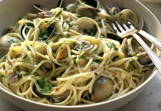 Linquine with clams