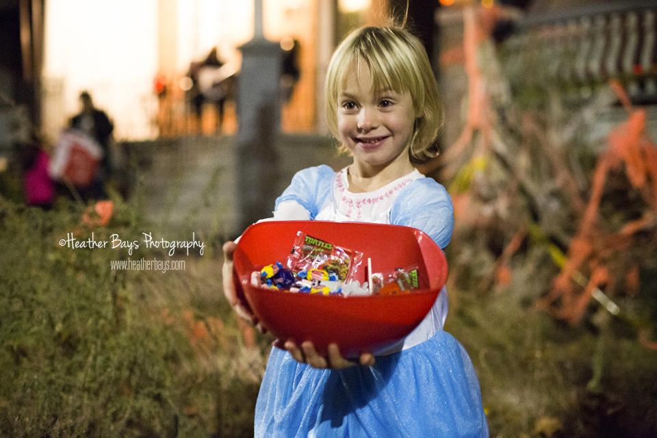 We stopped by Adelaide's besties home where Cinderella was handing out candy!