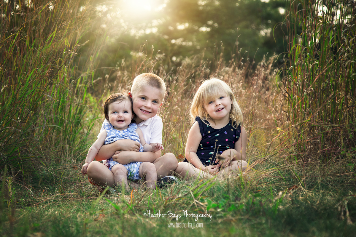 SIBLINGHOOD LOVE! To view this gallery click here: https://heatherbaysphotography.shootproof.com/gallery/5441407