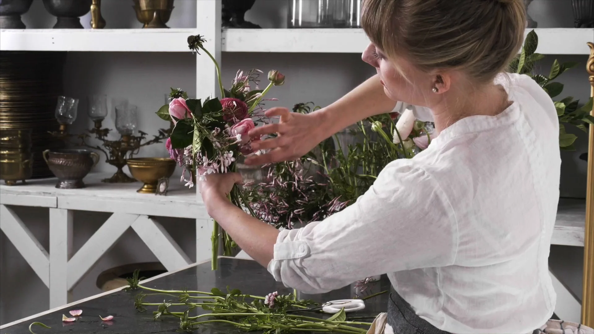 Monochromatic Arrangement