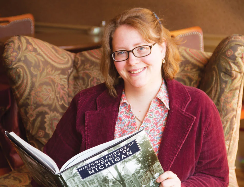 Crysta Goes Visiting 