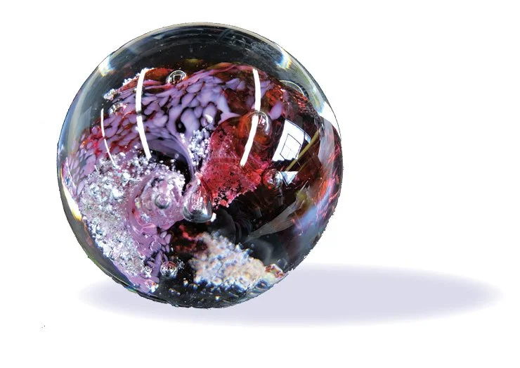 Ashes in Art Glass: Encapsulating the Spirit of Remembrance