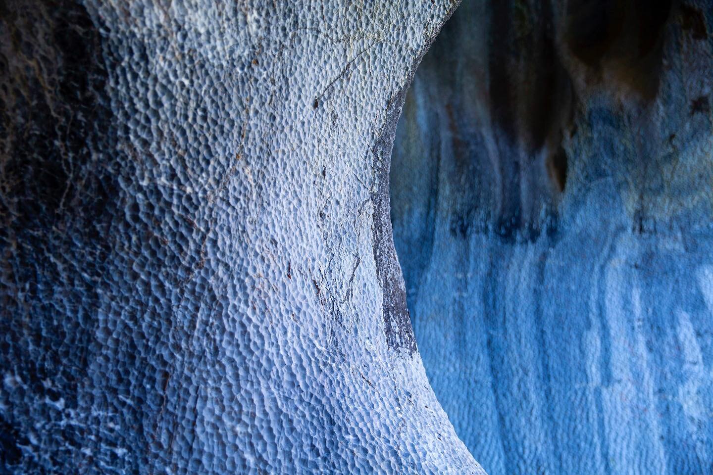 The Marble caves in General Lake Carrera are unique. I was astounded by the incredible textures and patterns of the caves. The shape and the texture of this part of the cave was so beautiful, I love the curve and the depth and the contrasts of blue. 