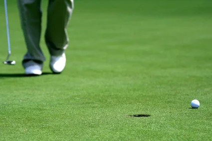 Missing a putt.jpg