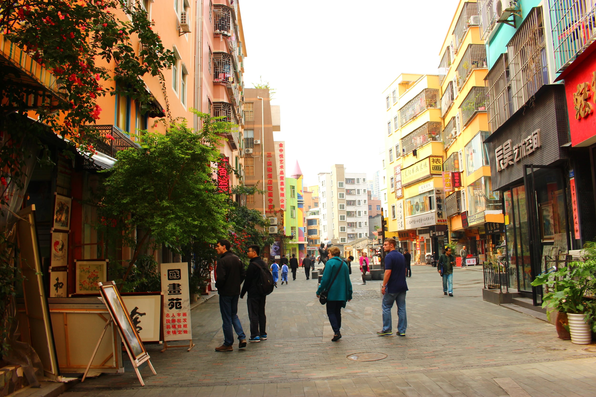  The square we're approaching was SO colorful! 