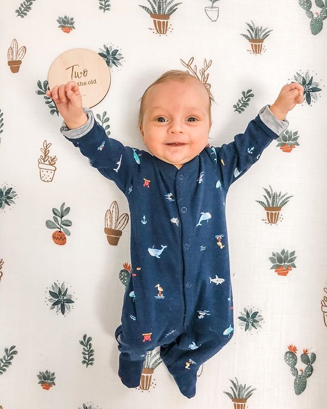 Hooray! 🎉 Yesterday Henry turned 2 months old! ✌🏻 #rainbowbaby #henry316