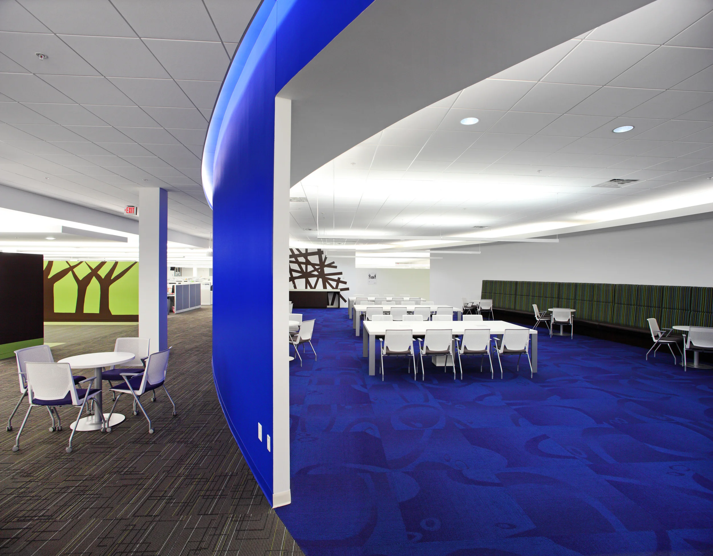 Samsung SC - Oval Room 1.jpg