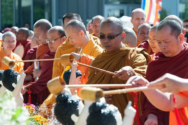 Vesak Buddha BD (2).jpg
