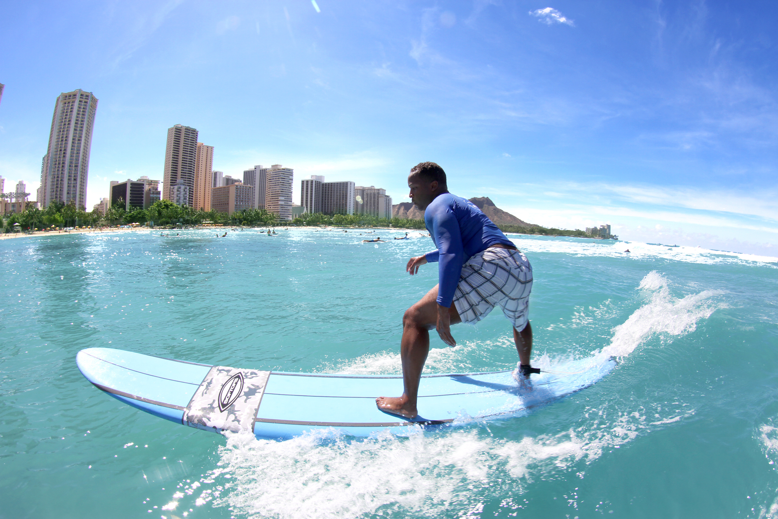 Nick-surffing-hawaii2014.jpg