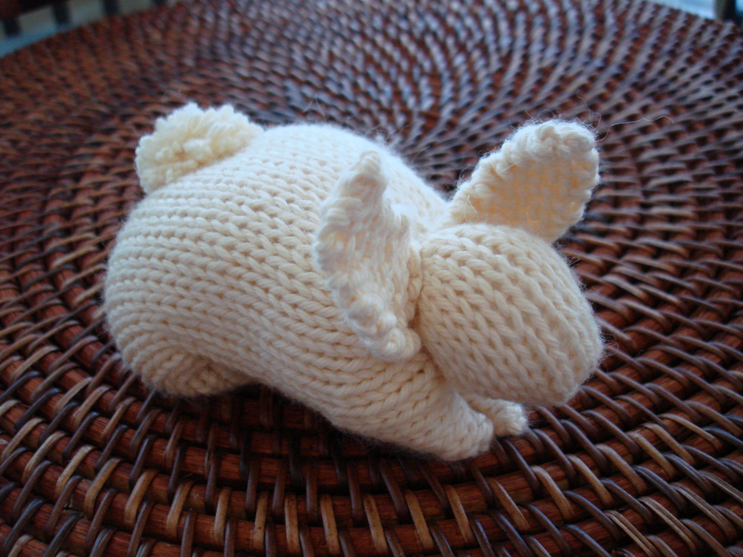 Knitted Bunny 006.JPG
