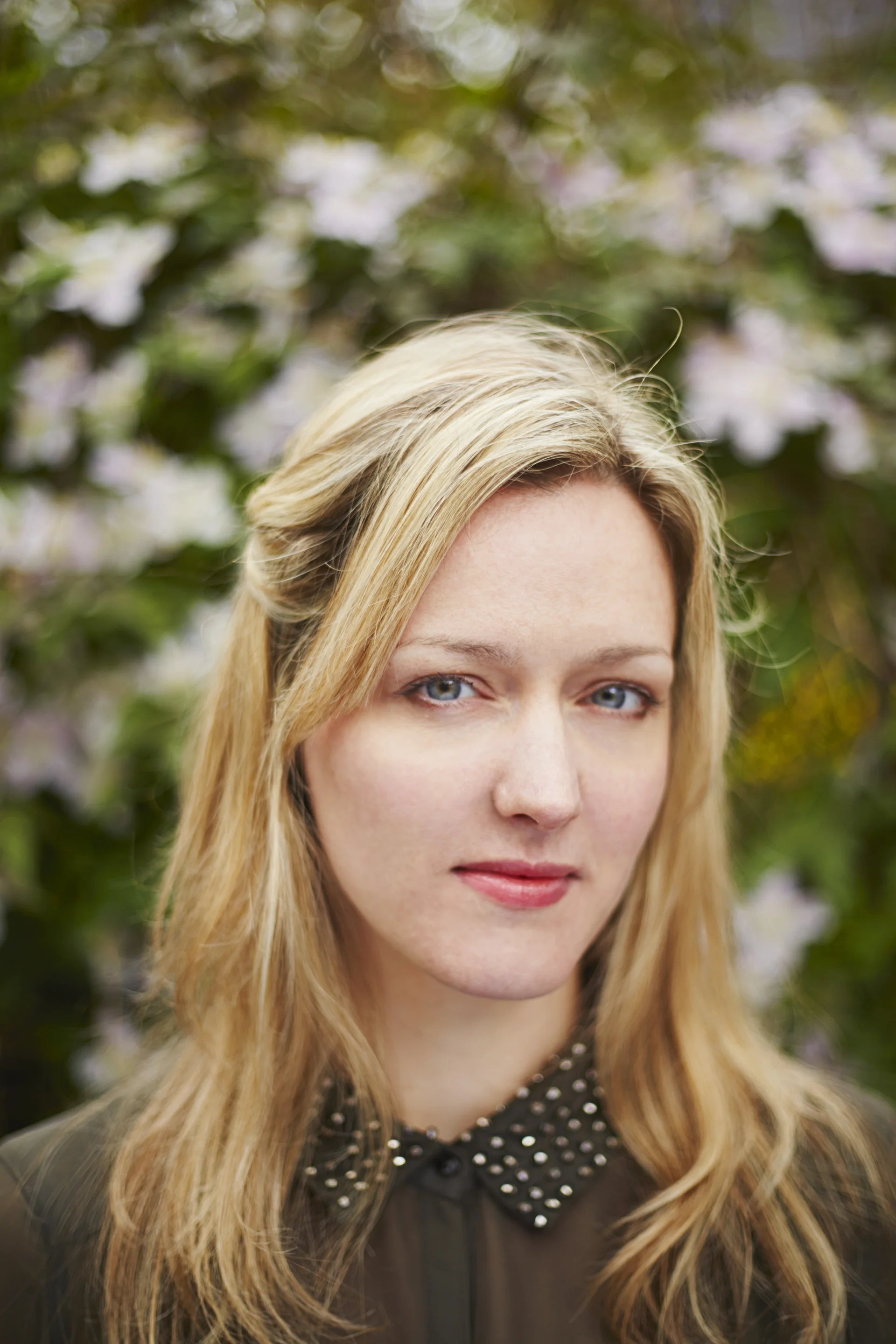 Rea Headshots 004 copy.jpg