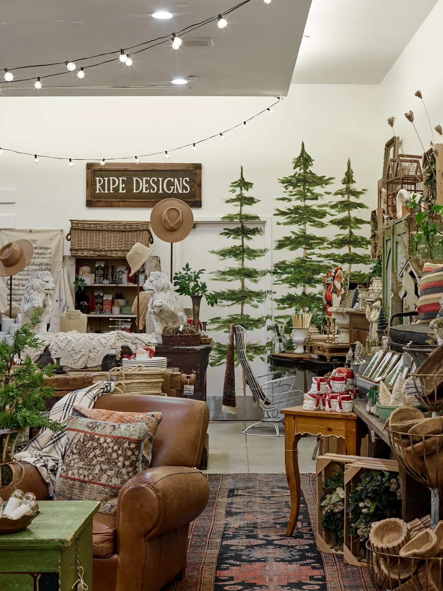 This will be our last market of the year! Be sure to visit us this Friday 11/14 4pm-9 and Saturday 11/15 9am-4 for the @thegreatjunkhunt at the OC Fairgrounds. We are located in the Hanger! #thegreatjunkhunt