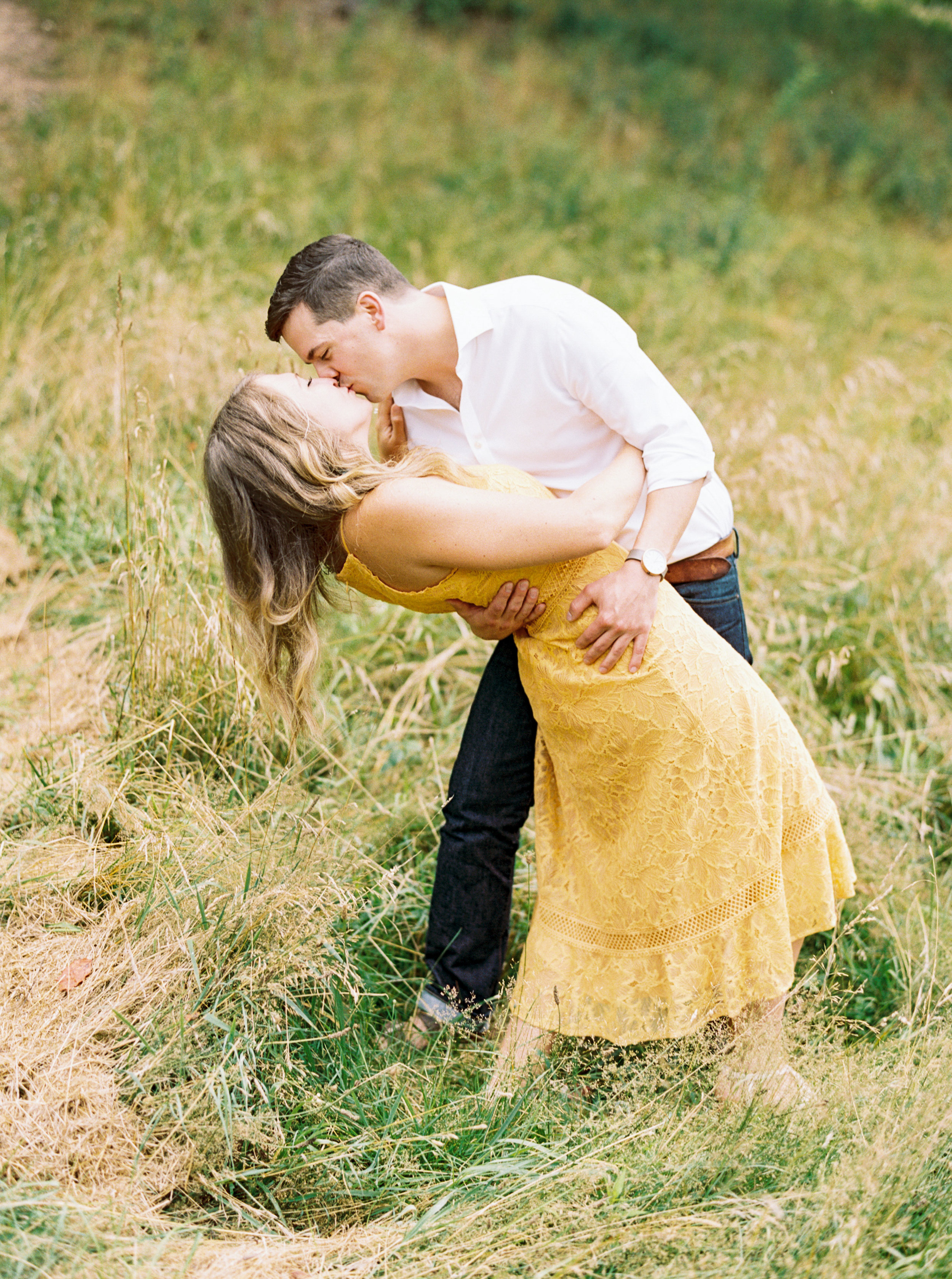 Biltmore-Estate-Engagment-Session-in-Asheville-NC-17.jpg