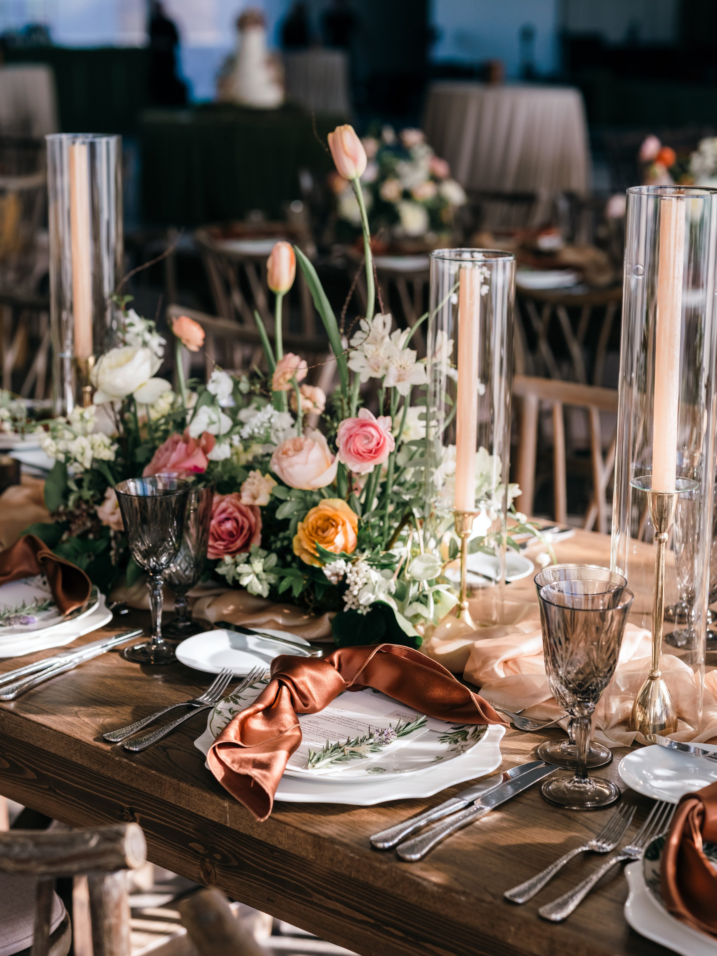 Gorgeous fall wedding Place setting at Biltmore estate by Rachael mcIntosh Photography-1.jpg