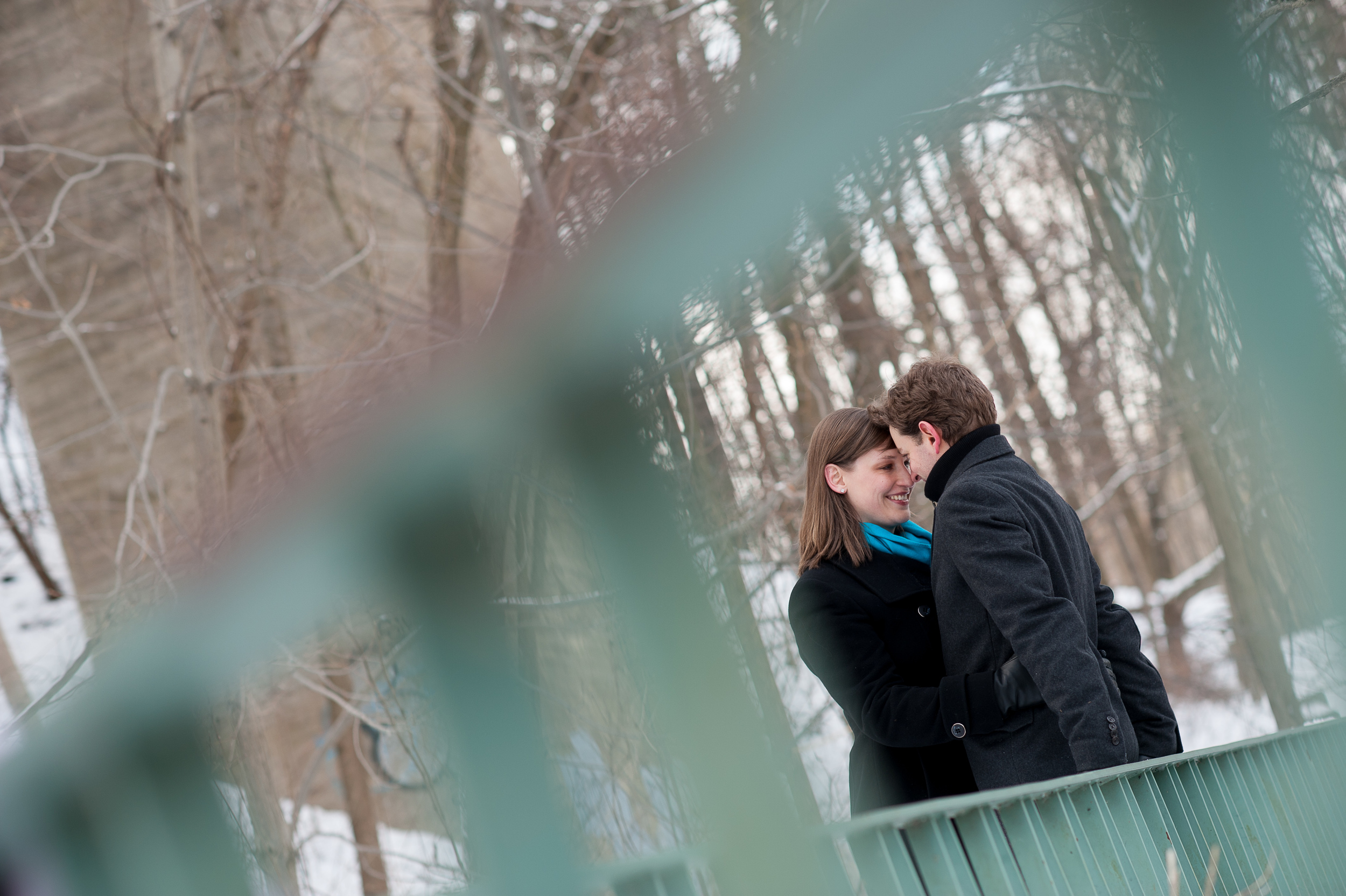 toronto-winter-engagement-photograph-005.jpg