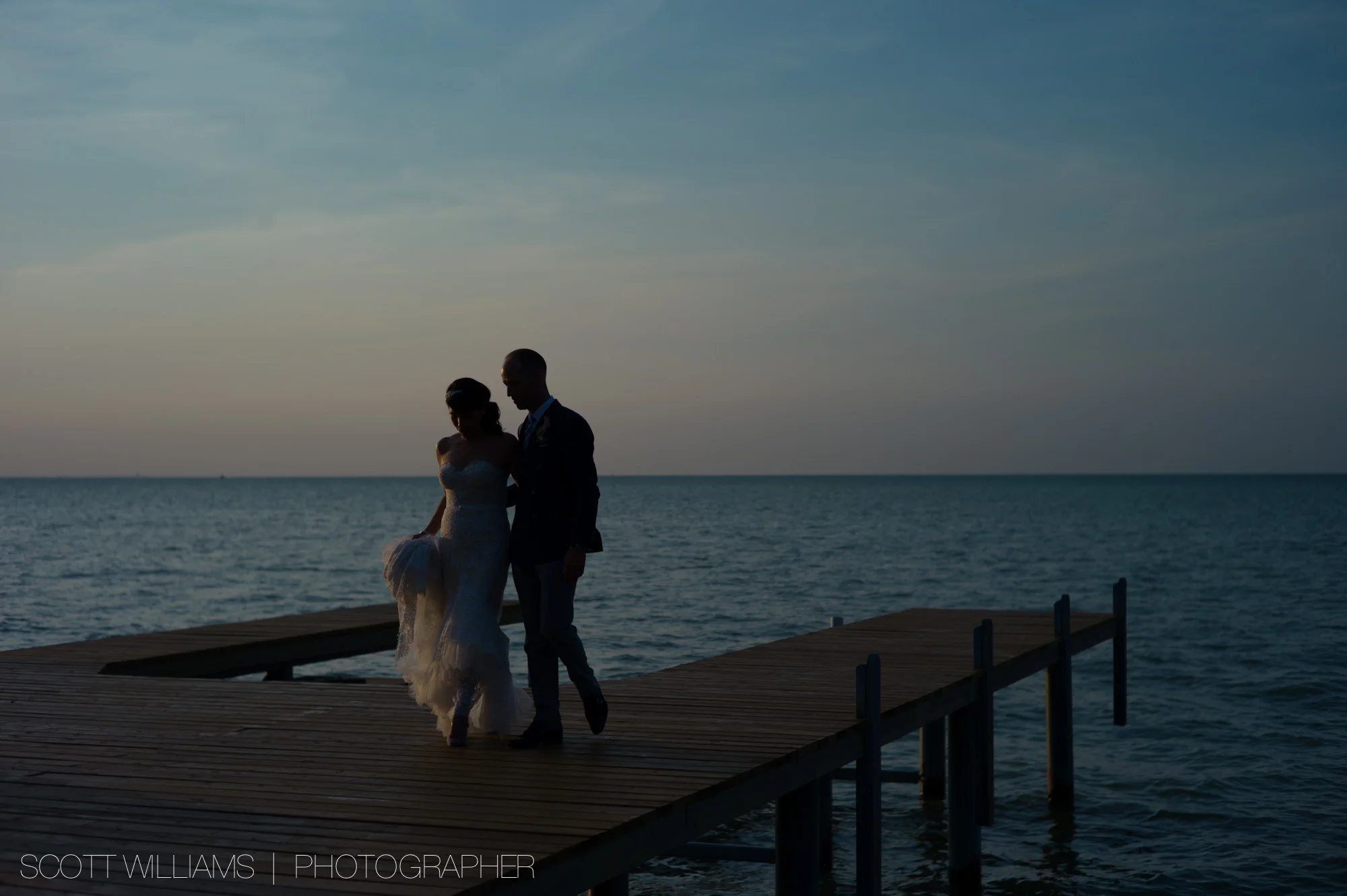 ontario-private-lakefront-cottage-wedding-006.jpg