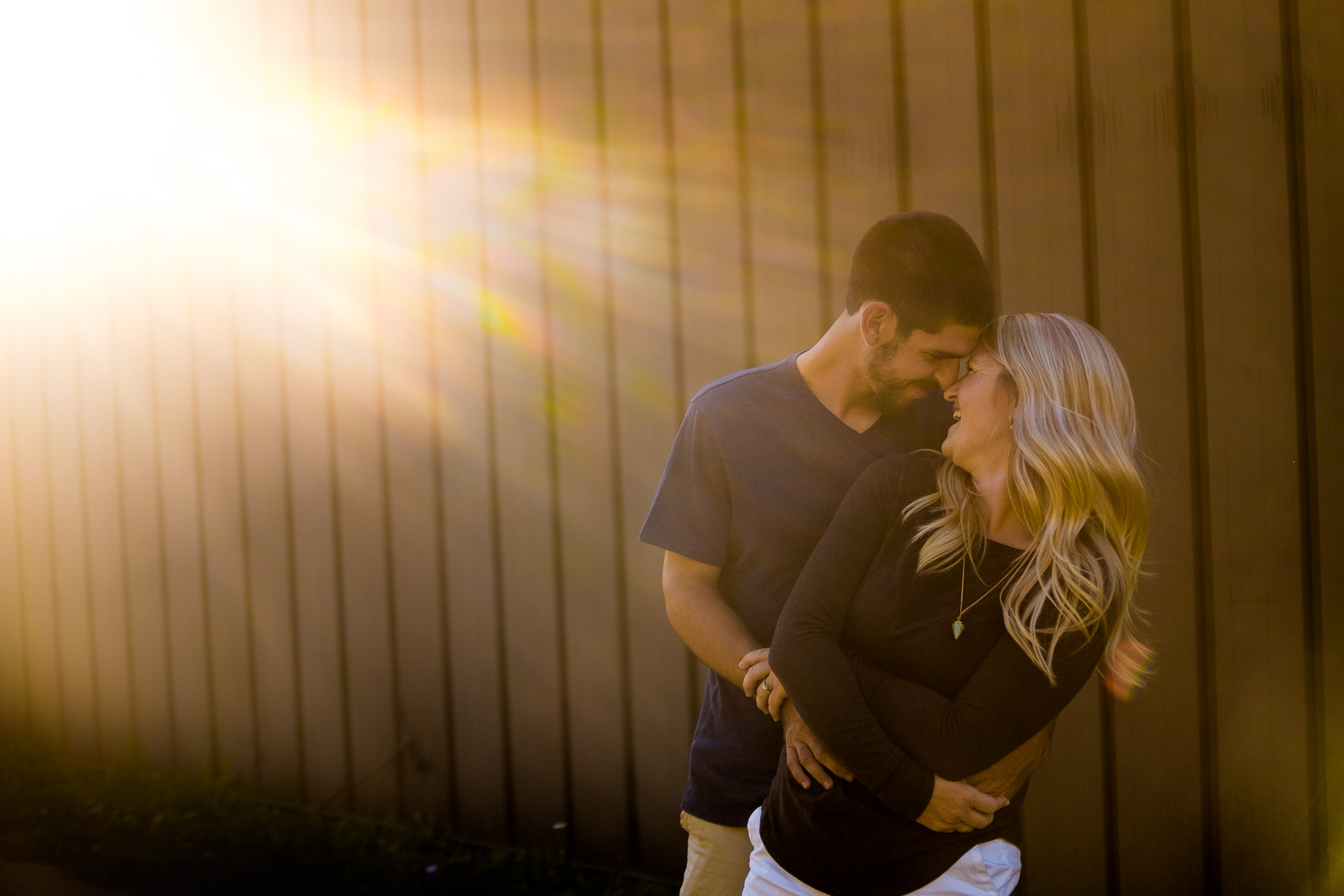 Sarah + Rob pose for engagement pictures at Kelso Lake Conservation area in Milton, Ontario. By Toronto wedding photographer Scott Williams.