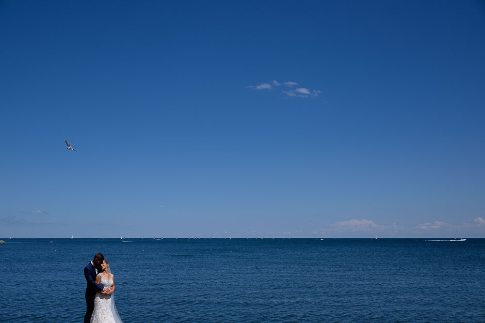 ontario-lakefront-wedding-portrait