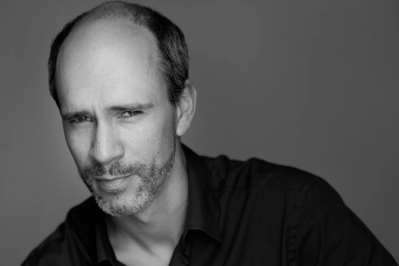  Professional headshot photography by Scott Williams for business, corporate, acting and dating website. 