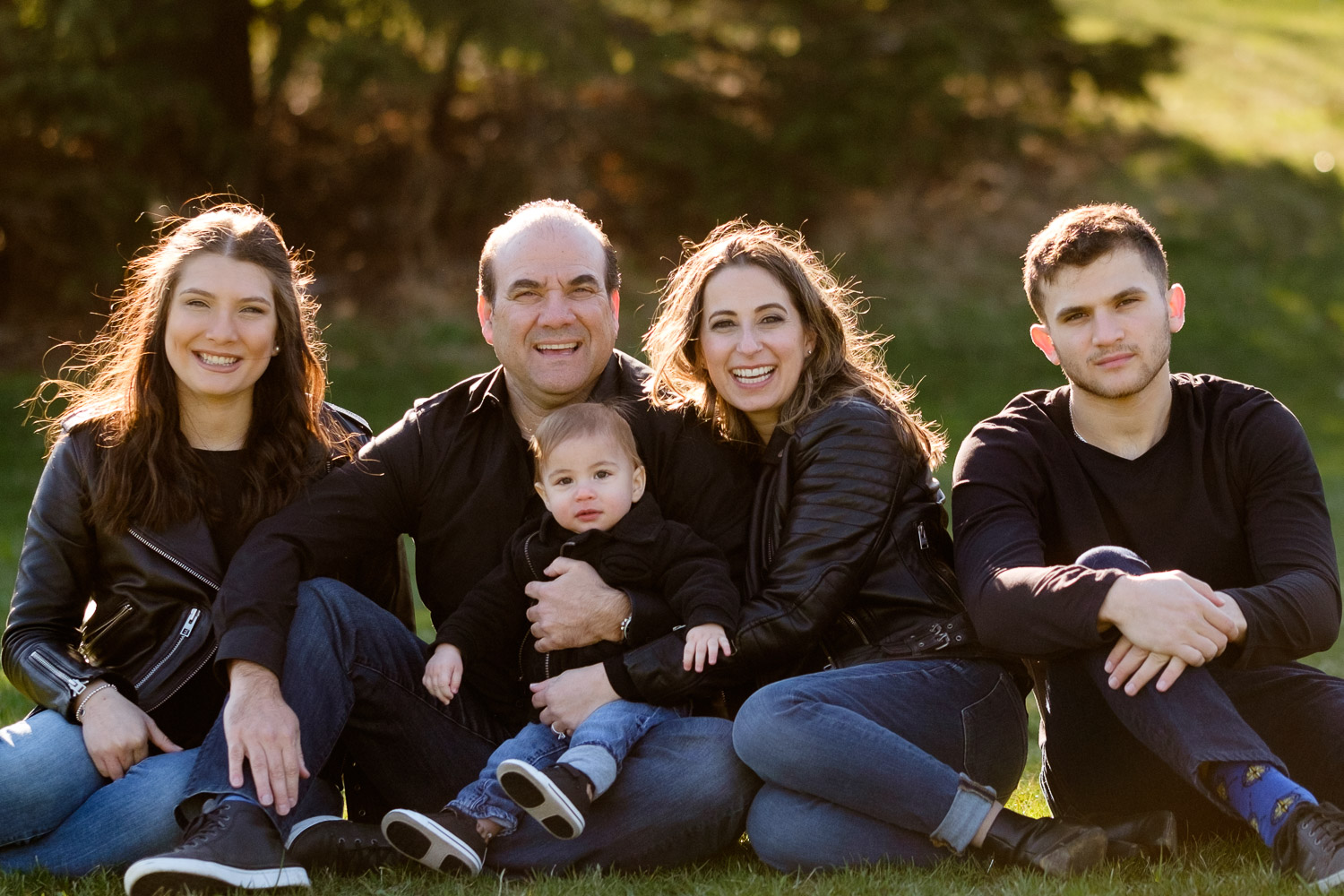  A collection of photographs from a family photography session in Toronto by Toronto wedding photographer Scott Williams. 