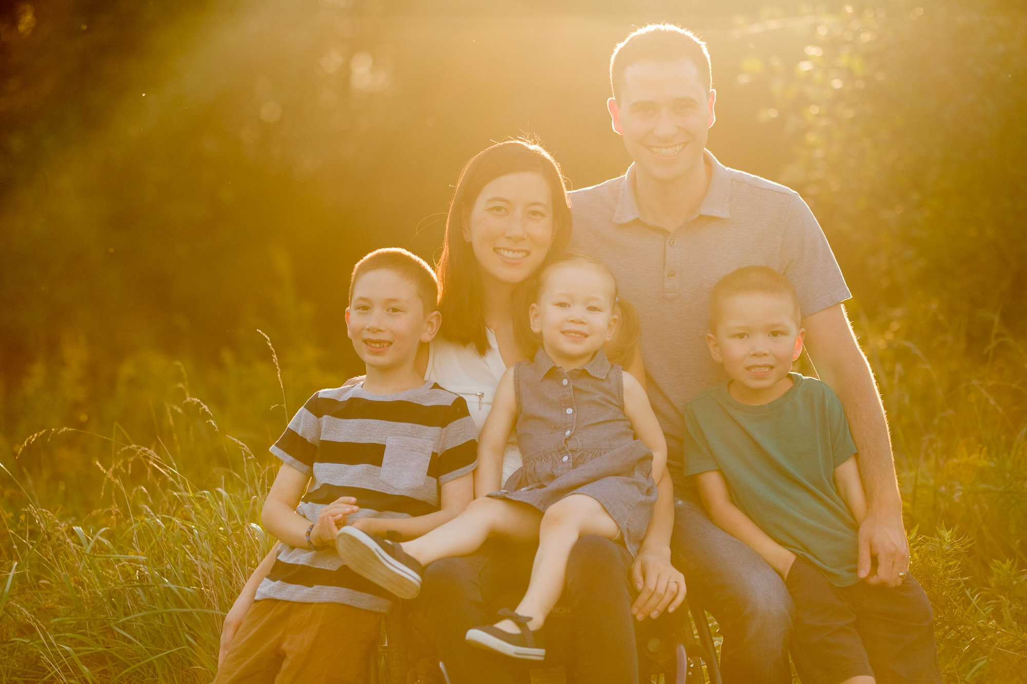  Photographs from a family photography session in Waterloo, Ontario by Scott Williams. 