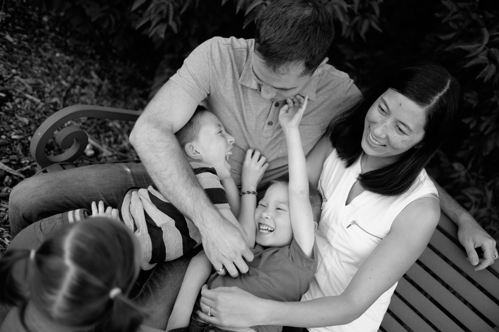  Photographs from a family photography session in Waterloo, Ontario by Scott Williams. 