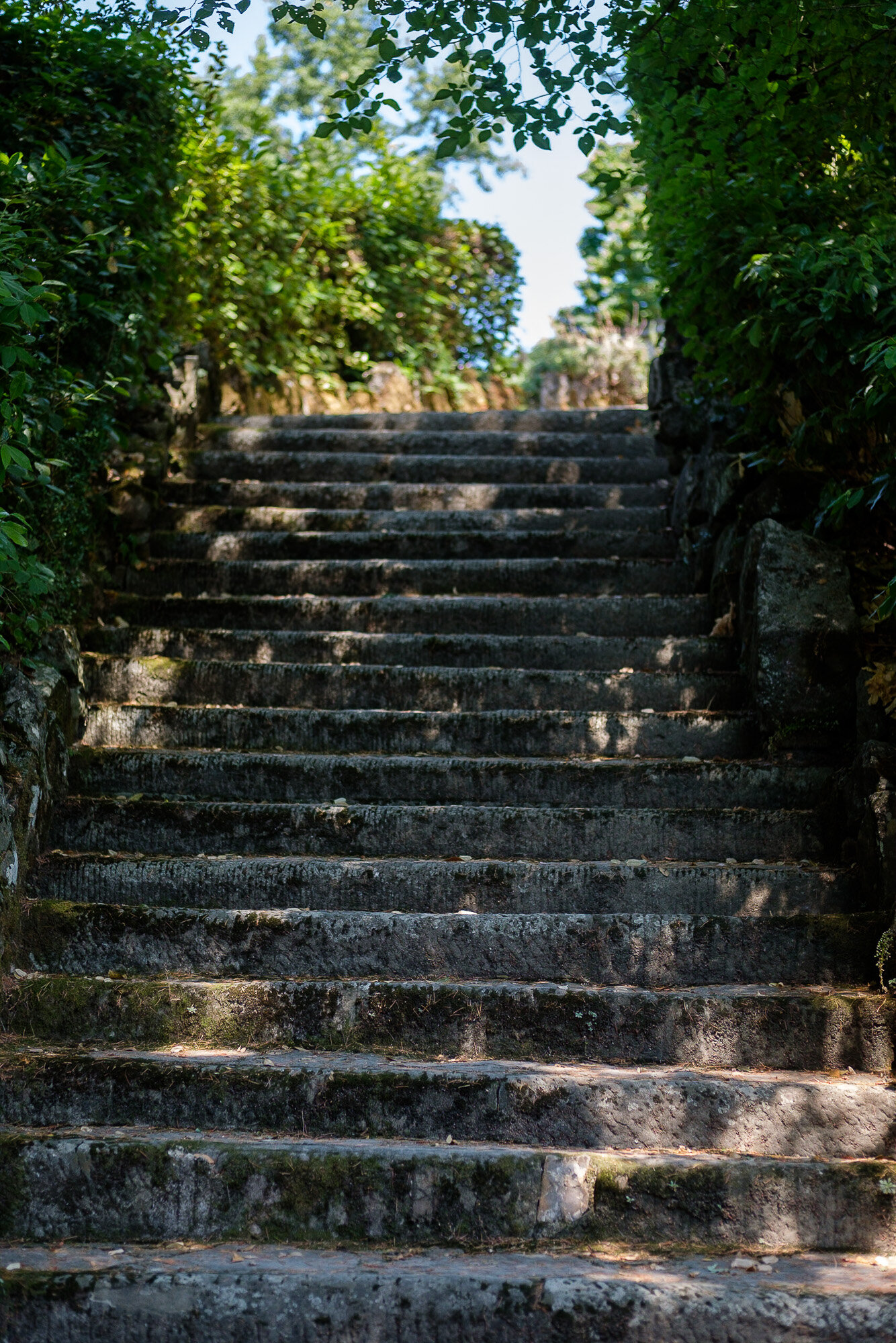  Photographs of some of the details of the Tuscany villa from Elena + Steve’s destination wedding by wedding photographer Scott Williams (www.scottwilliamsphotographer.com) 